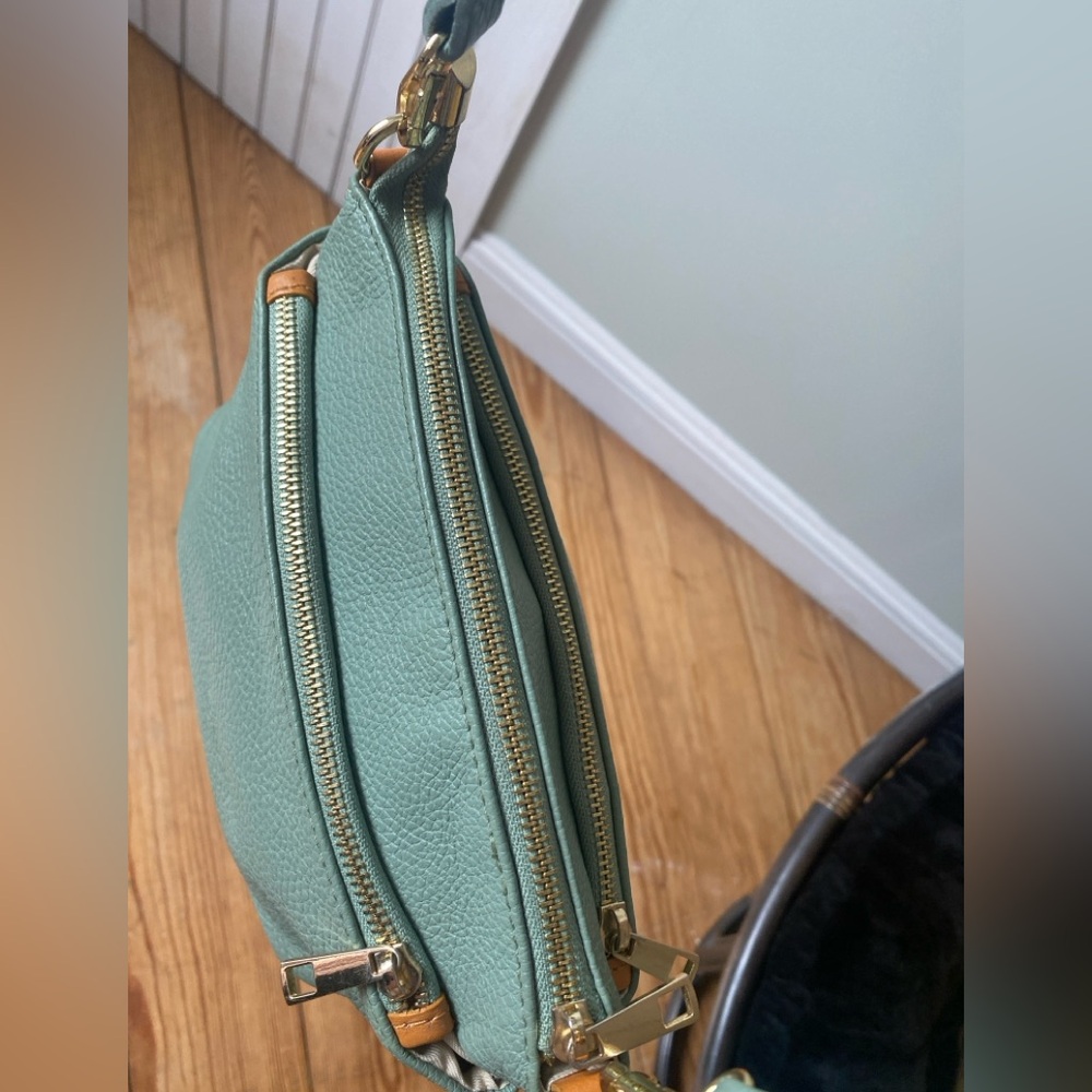 Divinia Firenze | Mint Green Pebbled Italian Leather Purse | Crossbody - Picture 4 of 15